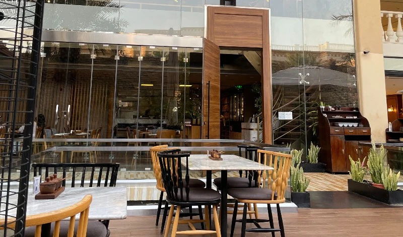 أفضل مطاعم مجمع الضيافة الرياض مع جلسات راقية وأطباق عالمية