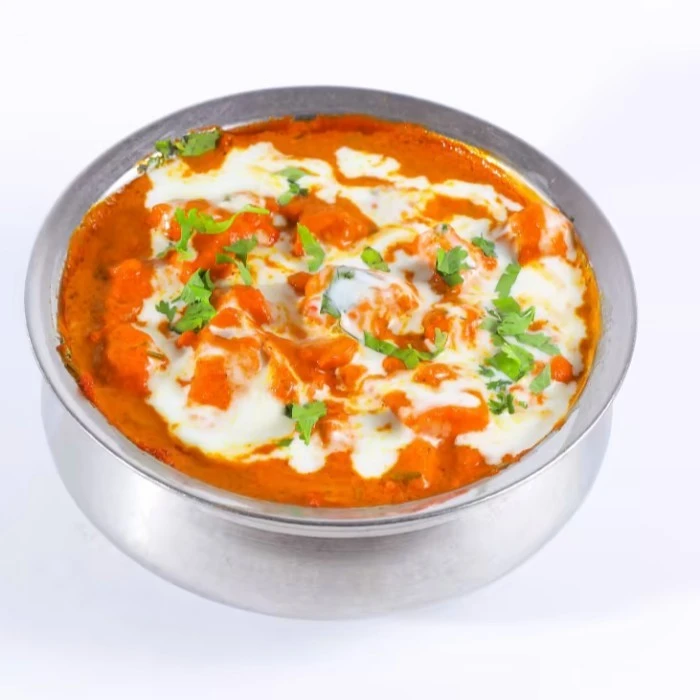 دجاج مسالا: دجاج مسالا هندي غني بالنكهات مطعم رويال الذهبية