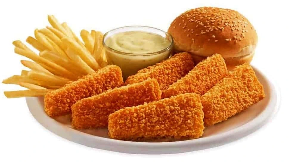 صورة لوجبة اكتشف 2026 مسحب البيك من AlBaik! تعرف على السعر، السعرات، عدد القطع، وصوص الثوم المميز