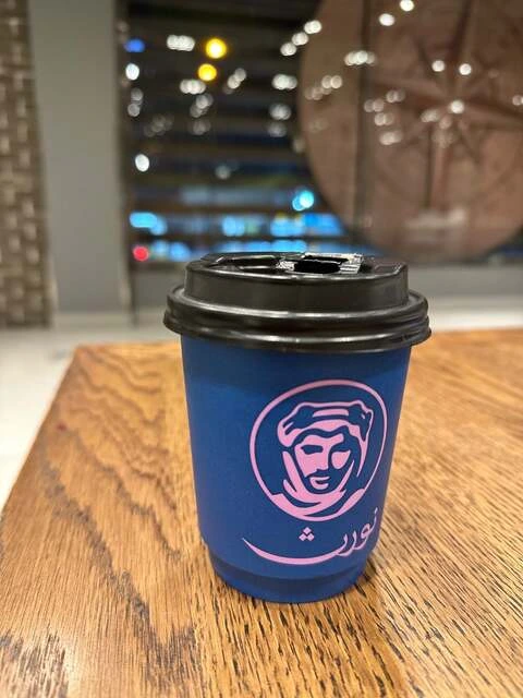 كوب Spanish Latte من نورث كافيه بتقديم أنيق وطعم متوازن