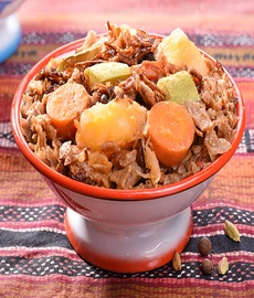مندي لحم في مطاعم السدة مع الأرز المفلفل